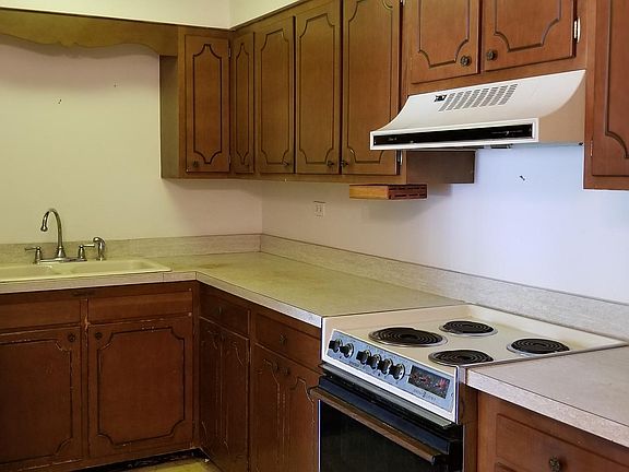 5th image of 3913 Saratoga Ave #G-203