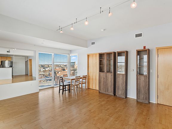 4th image of 301 N Neil St APT 904