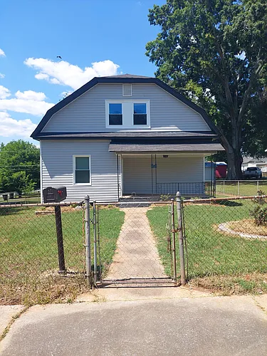 17 Puritan St Photo 1