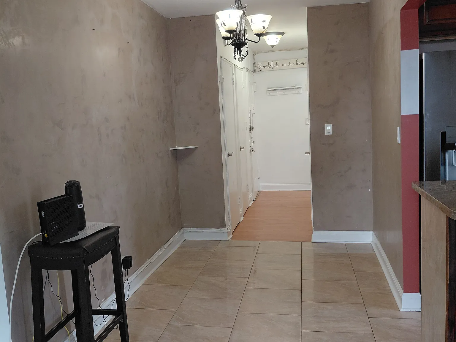 2 bed, 950 sqft, $3,300 — Photo 2