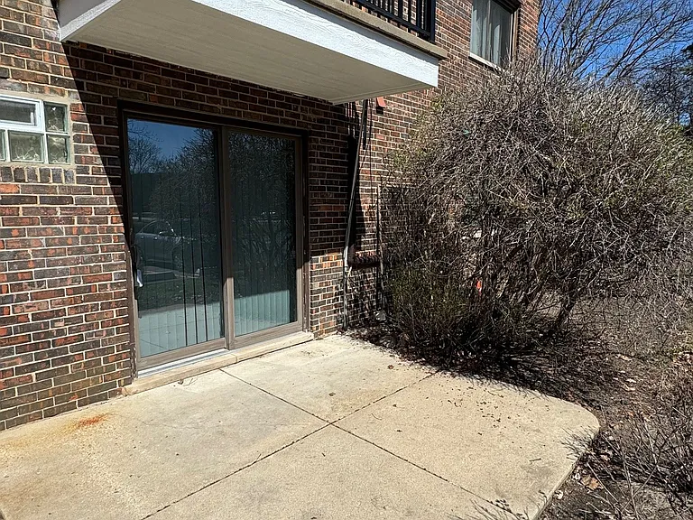 1240 S Lorraine Rd — Photo 10