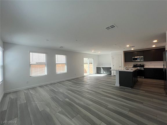 4th image of 308 Brockbank Pl