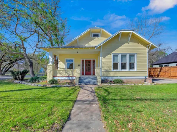 758 S Jefferson St, La Grange, TX 78945