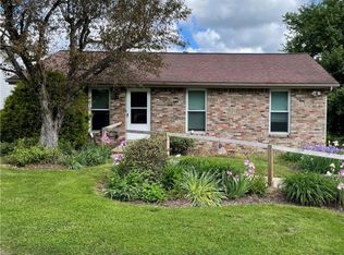 19 W White Oak Dr, Delmont, PA