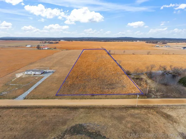 5724 N 434th Rd, Adair, OK 74330