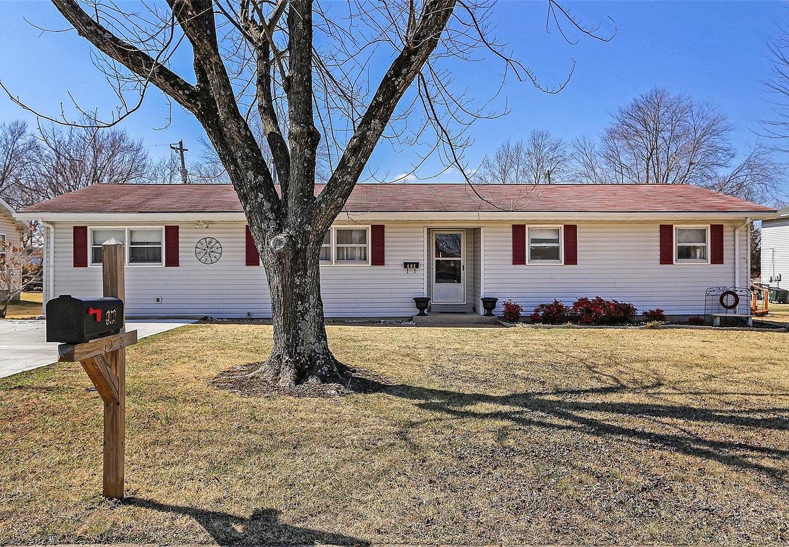 402 Locust St, Cuba, MO 65453 Zillow