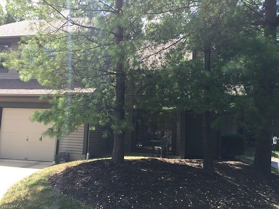 2nd image of 3870 North Park Unit 3