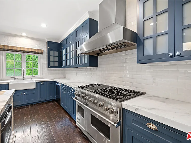 1147 Centinela Ave — Photo 21