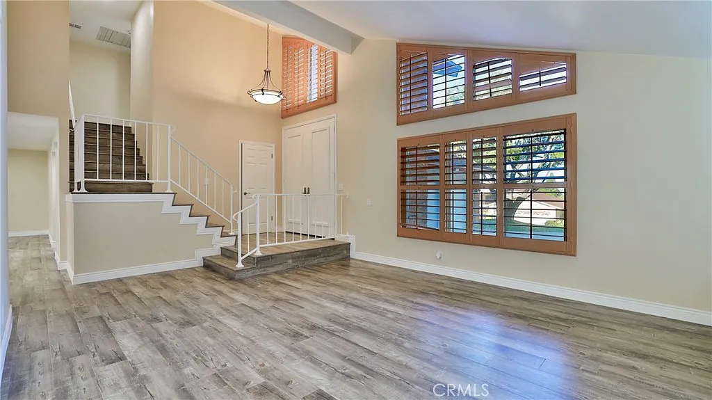 4 bed, 2064 sqft, $4,600 — Photo 4