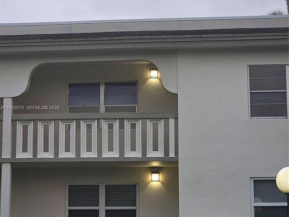 3rd image of 2805 Victoria Way APT H2
