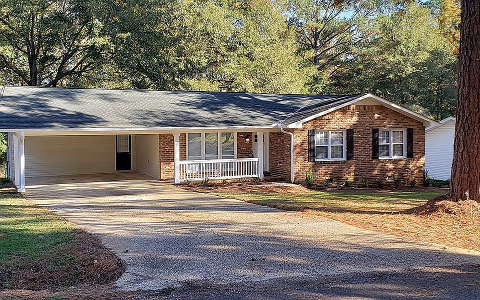 1st image of 2215 Heartwood Ave