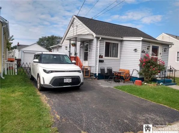 208 Griffith St, Sloan, NY 14212