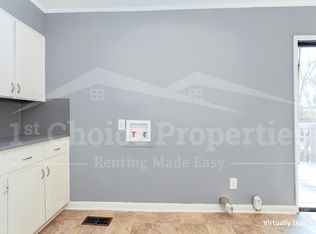 919 27th Ave N, Hueytown, AL 35023