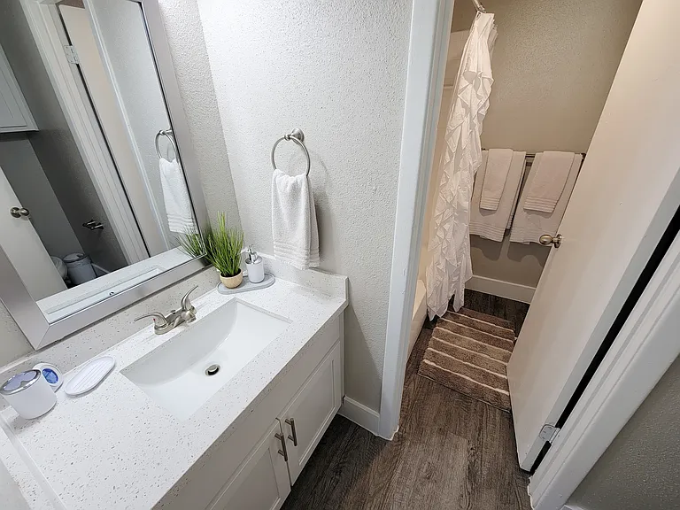 Arcata Townhomes — Photo 22