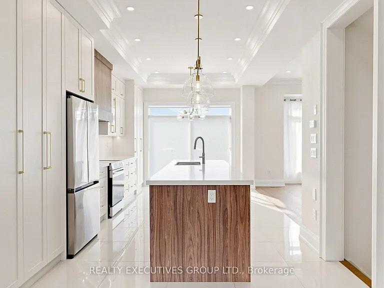 8 Limelight St — Photo 15