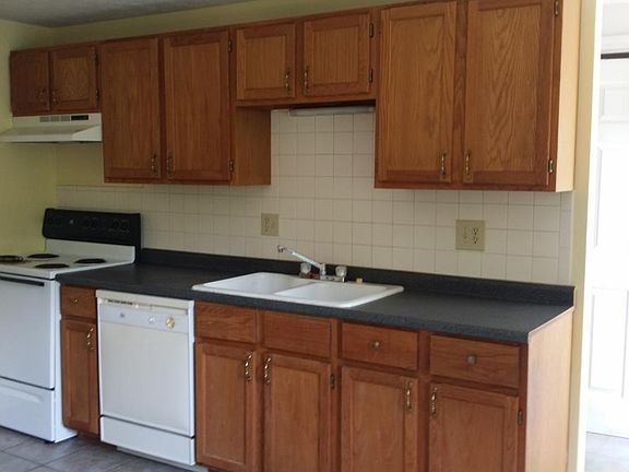 3rd image of 5724 Hacienda Ct