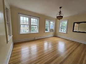 30-62 36th St, Astoria, NY