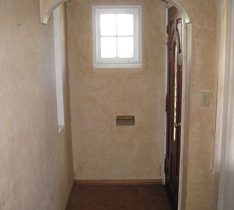 2nd image of 227 Perkins Ave