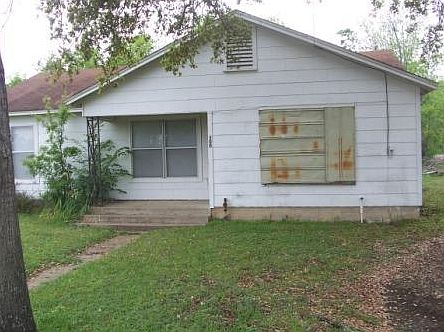 1st image of 300 Williamson Dr