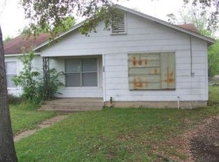 300 Williamson Dr, Bryan, TX 77801