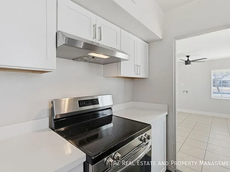 1038 N 16th St — Photo 5