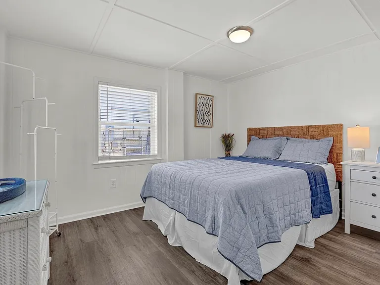 1027 S Shore Dr — Photo 13