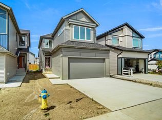 3050 Dixon Lndg SW, Edmonton, AB T6W5L1