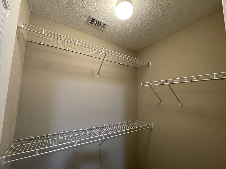 1322 Windrow Dr — Photo 20