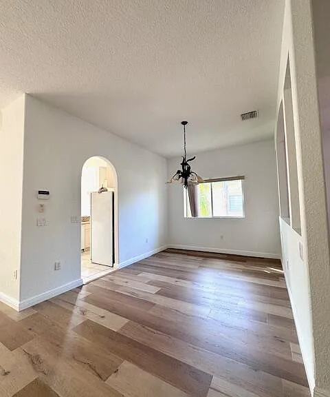 7842 Exeter Blvd E — Photo 8