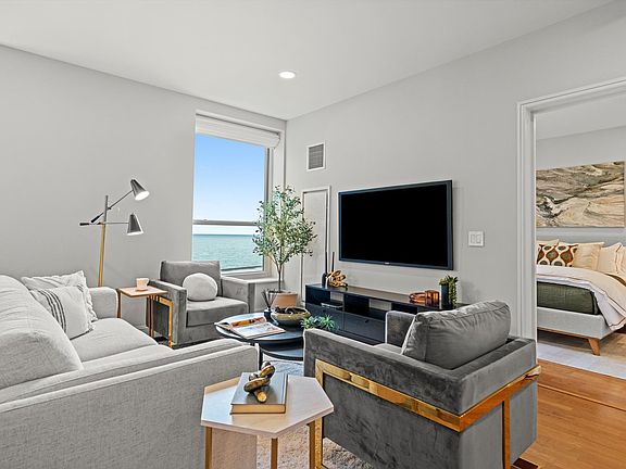 3rd image of 850 N Lake Shore Dr APT 1407
