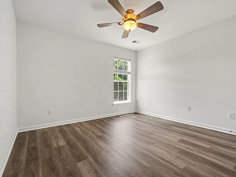 8169 Kincaid Ct — Photo 11