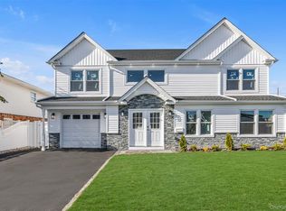 33 Prentice Rd, Levittown, NY 11756