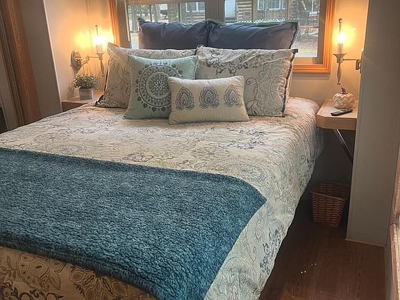 5th image of 724 Monmouth Road #34