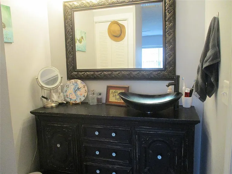 2111 N Halcyon Dr — Photo 16