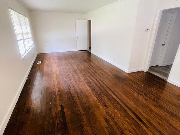 2nd image of 2271 Melton Ave