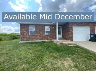 720 Spring Dr, Waterloo, IL 62298
