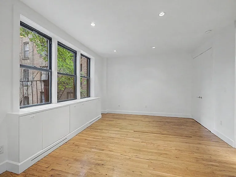 156 Prince St #2B — Photo 6