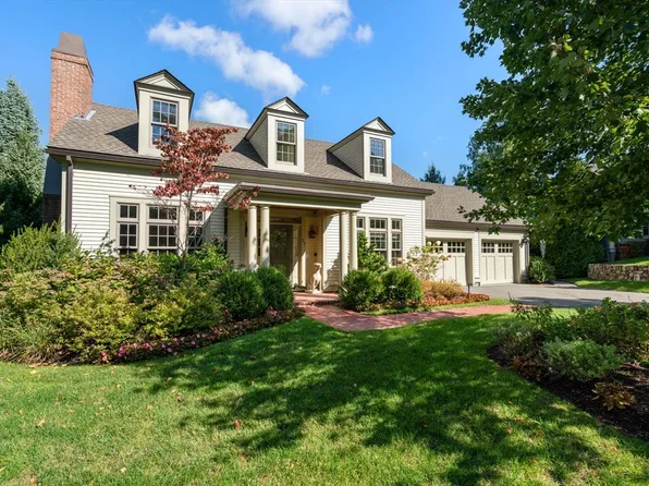 27 Pine Summit Cir #27, Weston, MA 02493