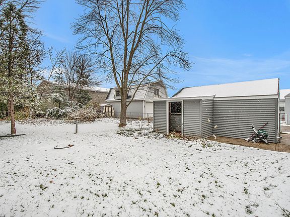4th image of 1463 Arcadia Dr NE
