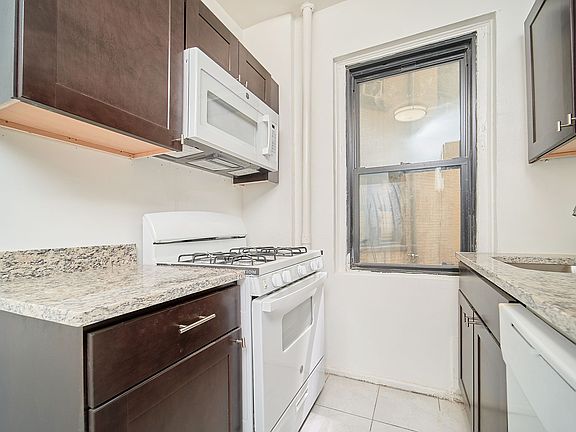5th image of 736 W 173rd St APT A4