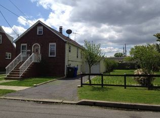 93 Grand St, Iselin, NJ 08830