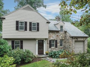 69 Devonshire Rd, Newton, MA 02468