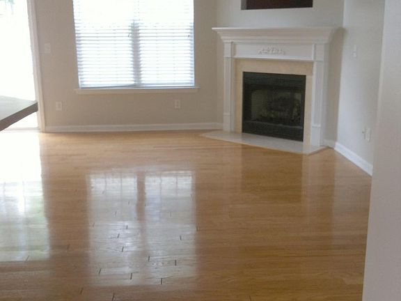 great room w/ fireplace