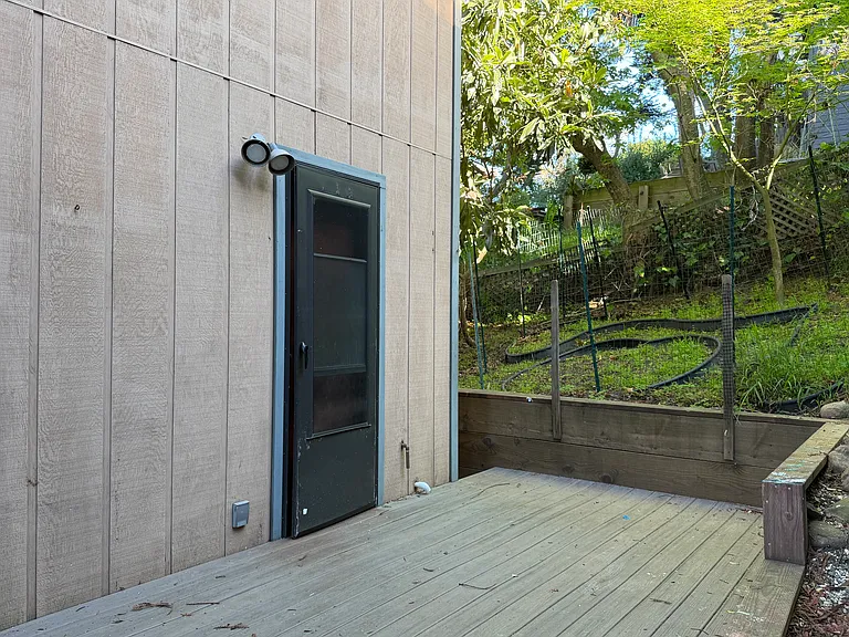 103 Rising Rd #A — Photo 15