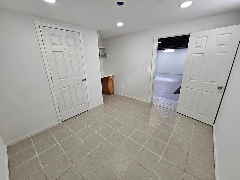 23434 Haynes St — Photo 34