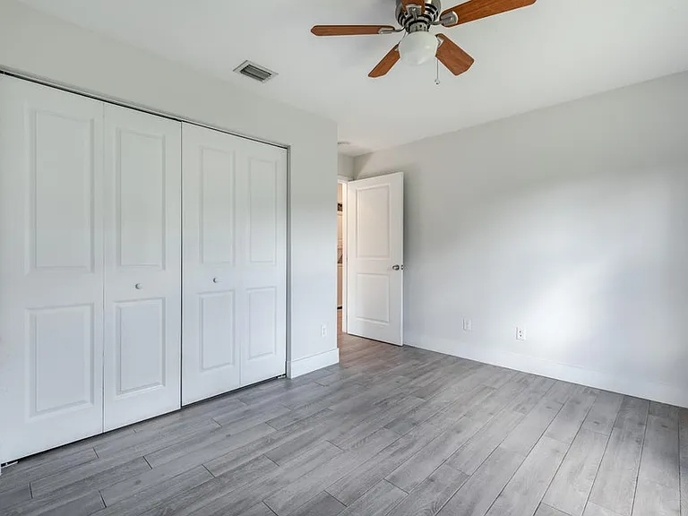 4743 Myla Ln — Photo 18