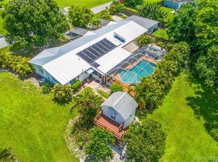 8852 SW Avocado Ln, Stuart, FL 34997