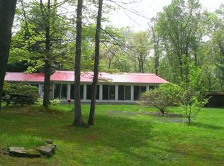 2803 River Dr, Jamestown, PA 16134