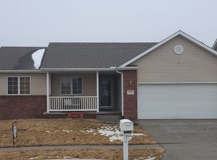 7355 N 18th St, Lincoln, NE 68521