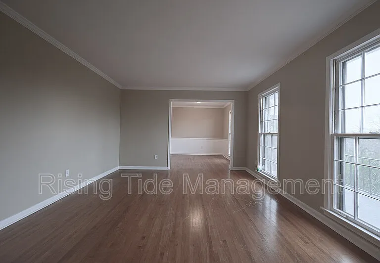 401 Lance Ln — Photo 11